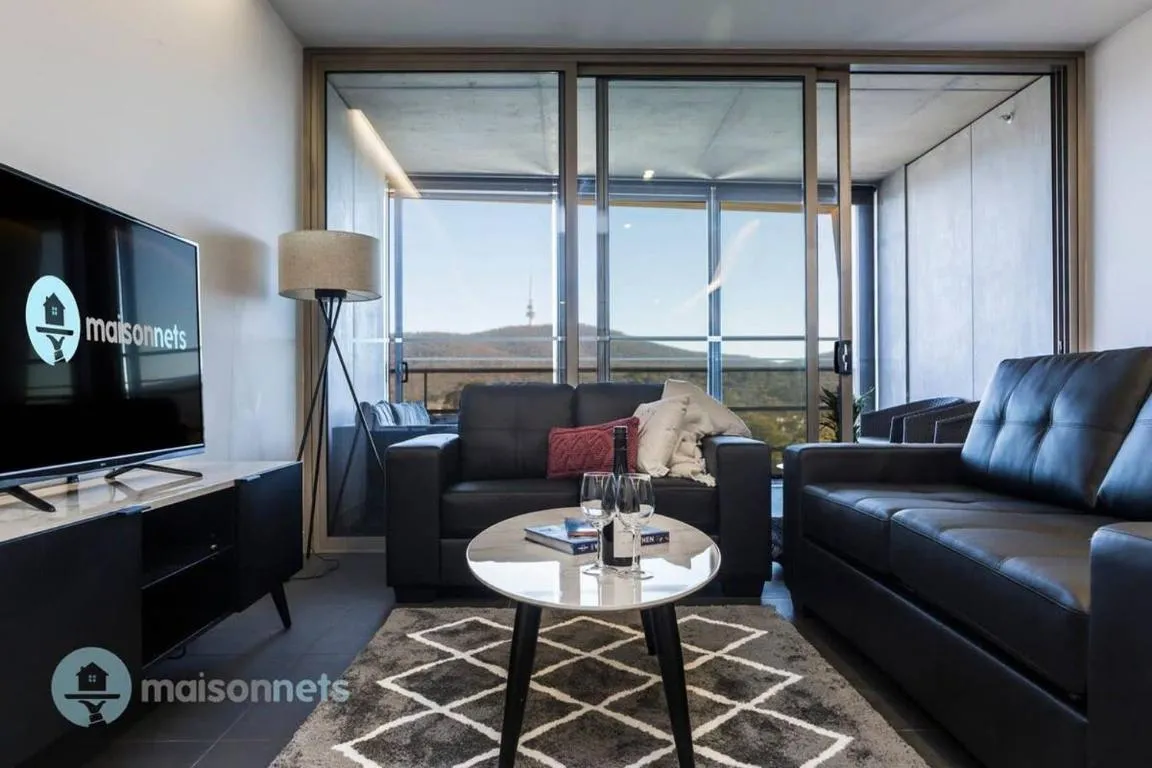 Image of 1 Bedroom Apt With Parking Walk to ANU