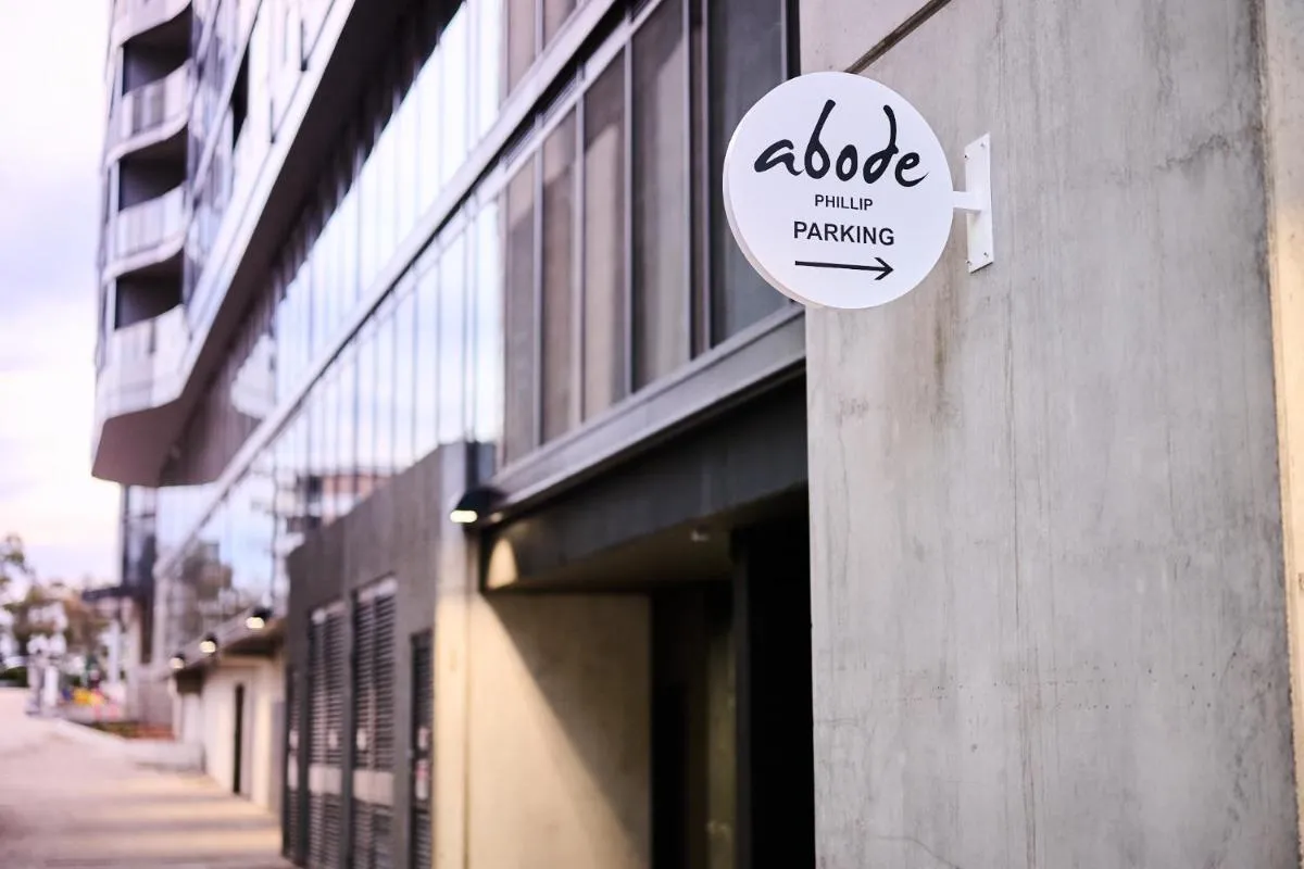 Image 5 of Abode Phillip