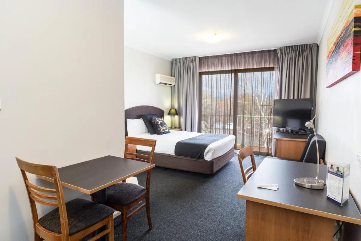 Image 1 of Alpha Hotel Canberra