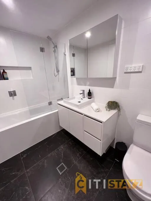 Image 2 of Black & White Delight – 2bd 2bth Apt – Braddon
