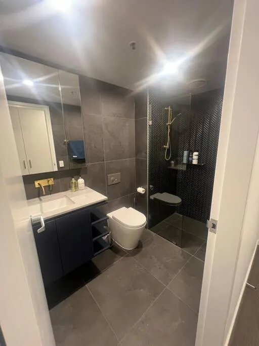 Image 6 of CBD – Pool – Sleeps 4 – Parking