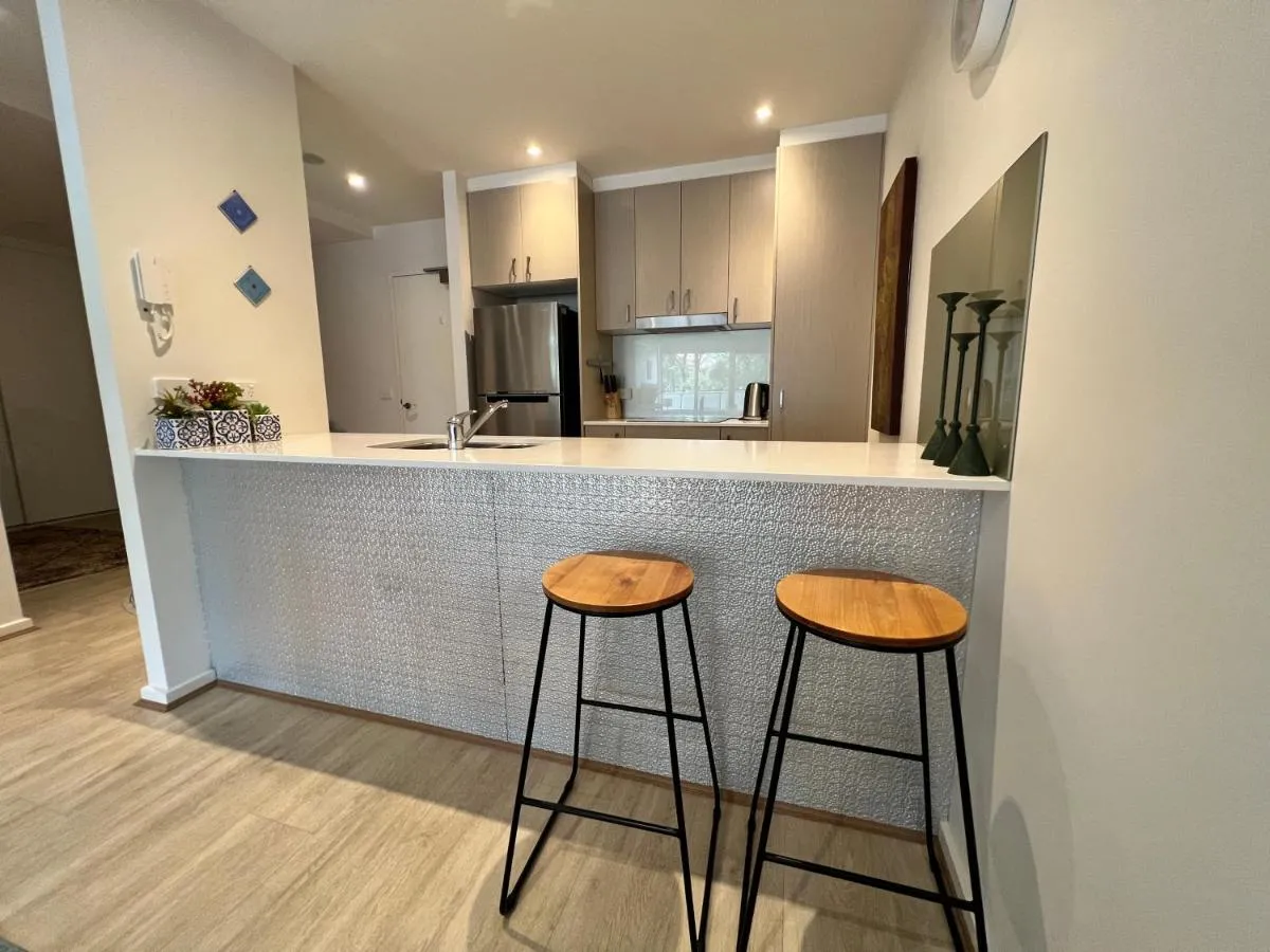 Image 6 of Envy 11 Luxe Spacious 1BR Apt Braddon WiFi Wine Secure Parking Canberra