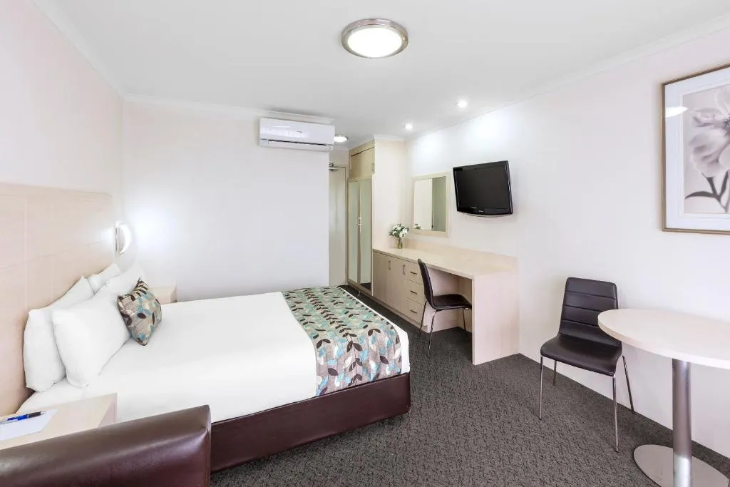 Image 4 of Garden City Hotel, Best Western Signature Collection