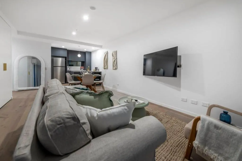 Image 1 of Gorgeous Apartment in Reid Canberra