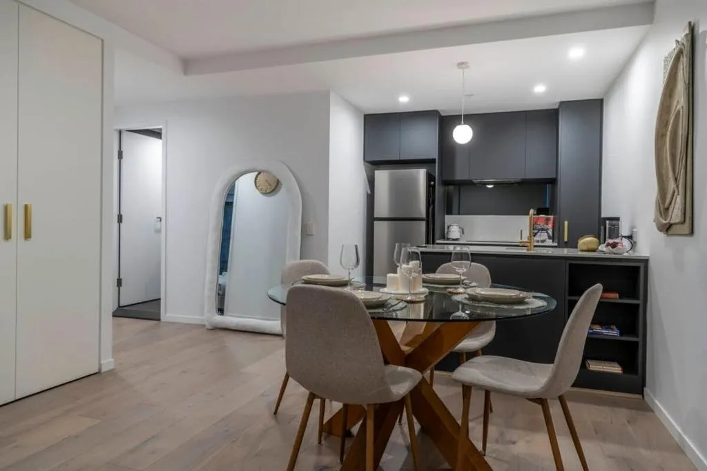 Image 4 of Gorgeous Apartment in Reid Canberra
