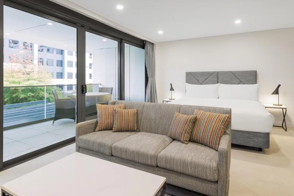 Image 1 of Meriton Suites Canberra