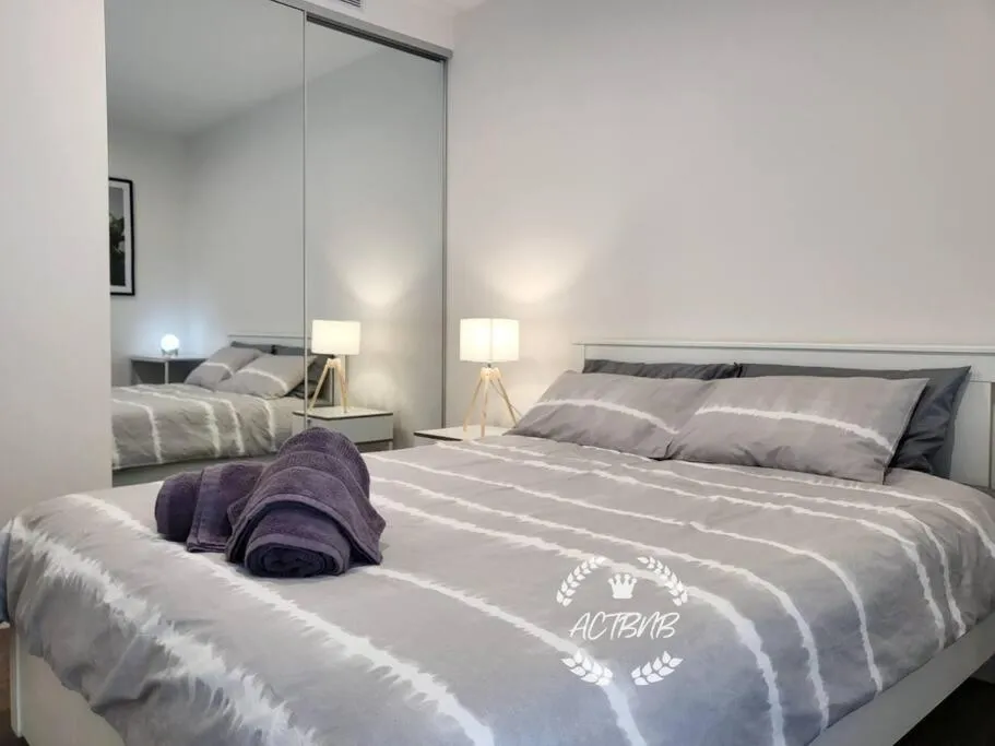 Image 1 of Modern new 1-bedroom apartment in Canberra City