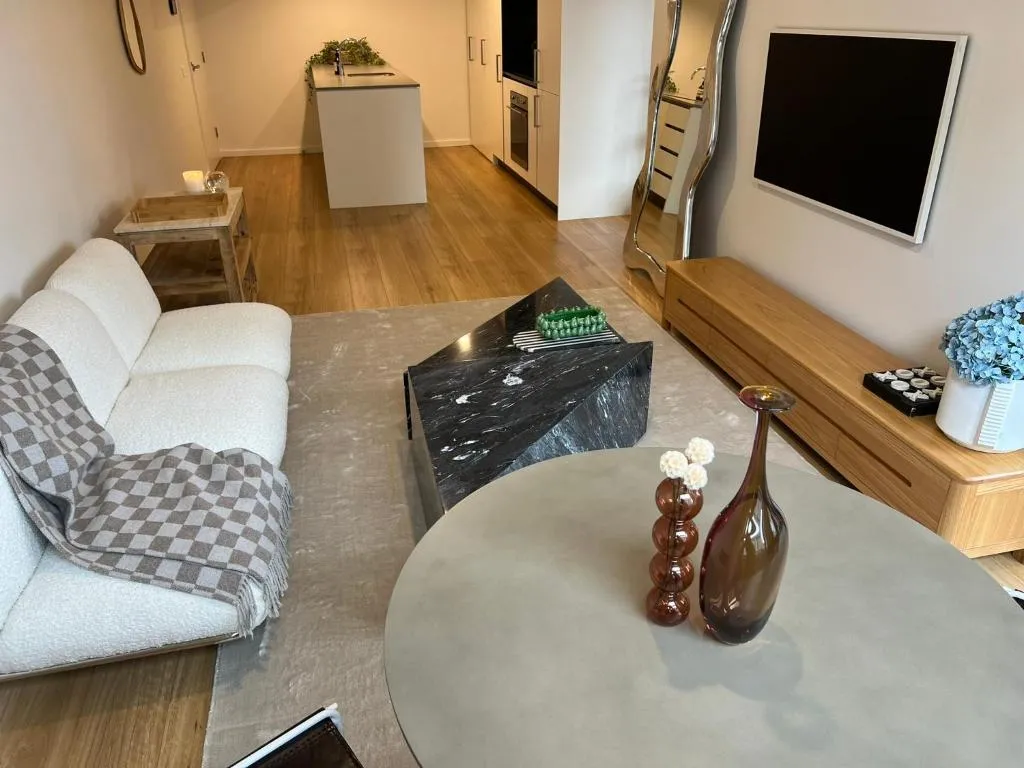 Image 1 of NEW BOUTIQUE 1bd Apt