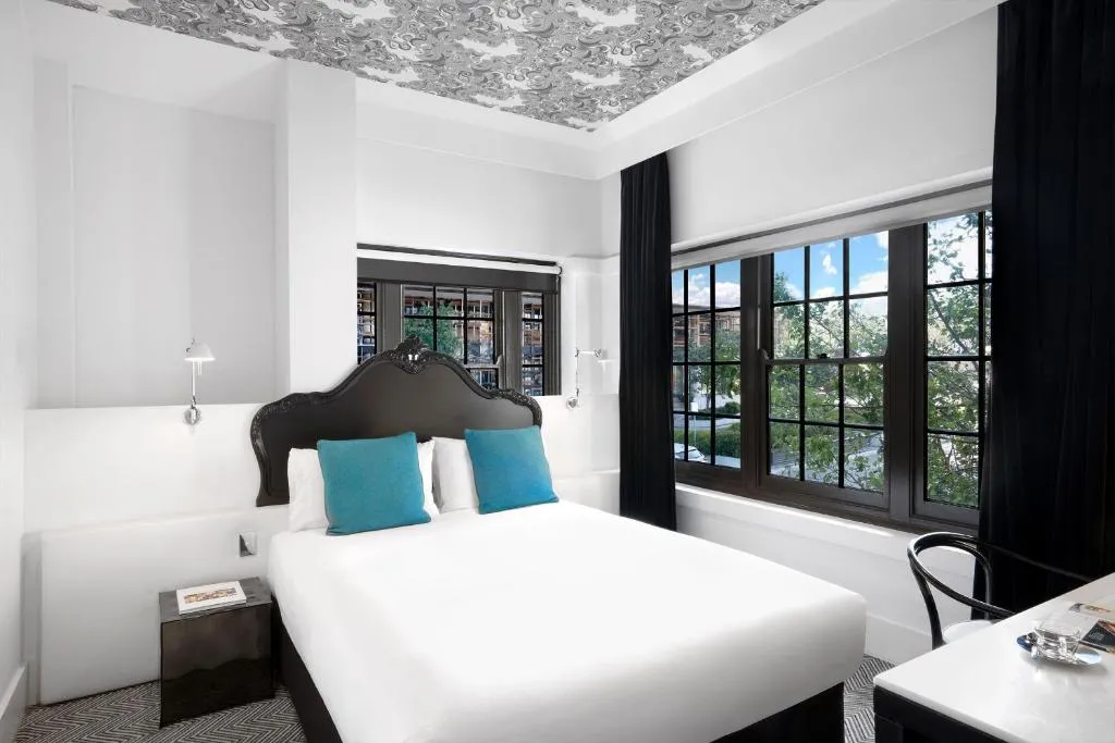 Image 3 of Peppers Gallery Hotel