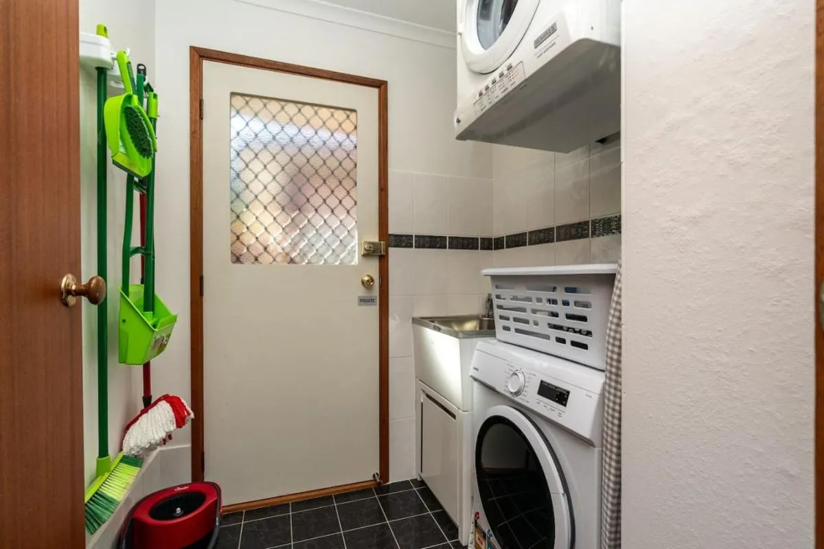 Image 4 of Spacious 2BR Home in Tranquil Leafy Neighborhood