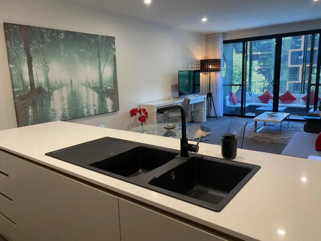 Image 6 of The Gallery Luxe 1 BR Executive Apartment in the heart of Braddon Wine Secure Parking WiFi