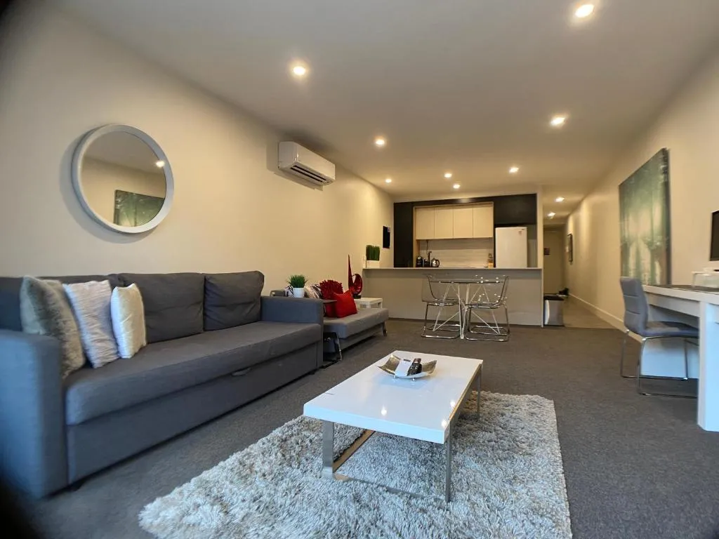 Image 5 of The Gallery Luxe 1 BR Executive Apartment in the heart of Braddon Wine Secure Parking WiFi