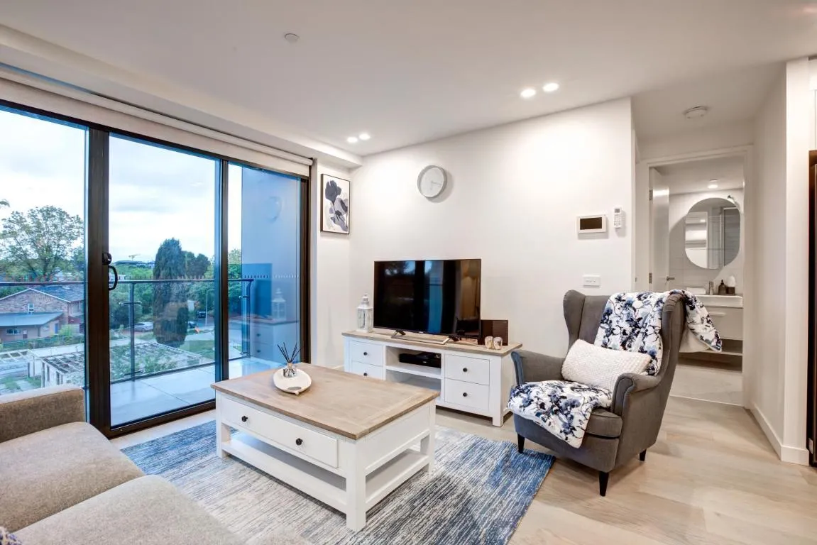 Image of The Hamptons – Lux 2 Bed 2 Bath, Pool – Central Location