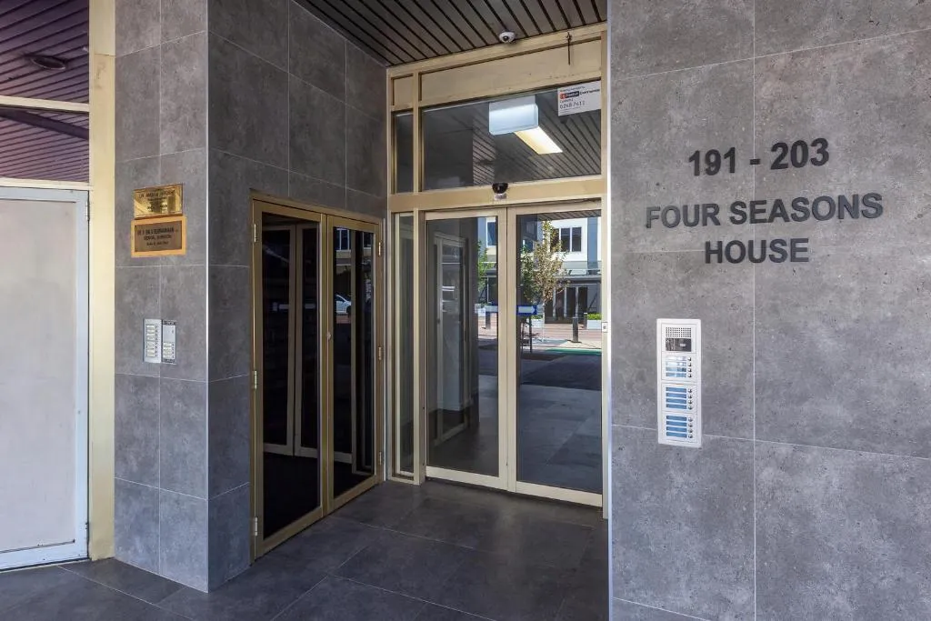 Image 1 of Tuggeranong Short Stay #09C – Sleeps 4