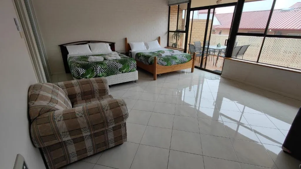 Image 2 of Tuggeranong Short Stay #10C – Sleeps 6