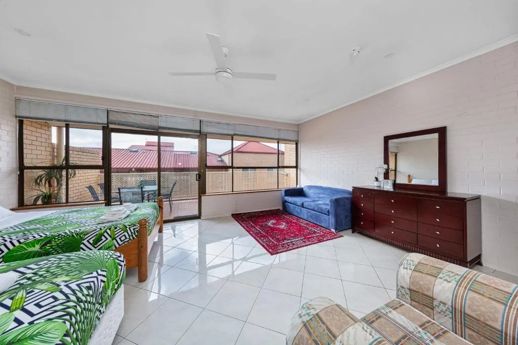 Image of Tuggeranong Short Stay #10C – Sleeps 6