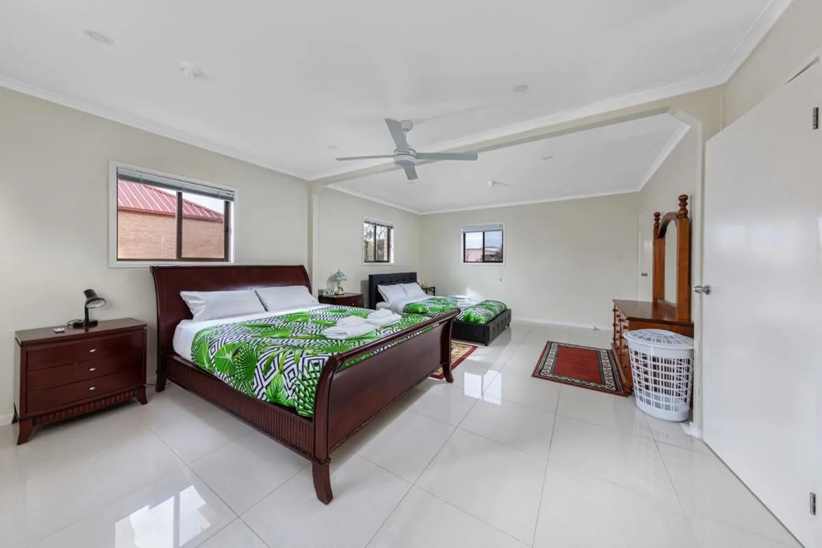 Image 6 of Tuggeranong Short Stay #11C – Sleeps 8