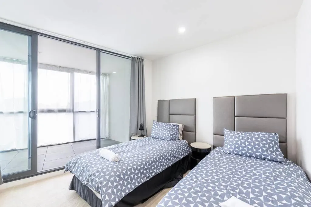 Image 4 of Two bedroom Apartment Next to Canberra Centre