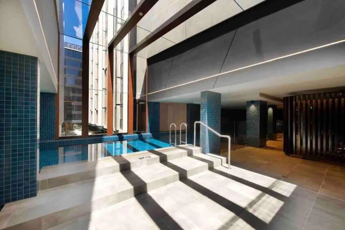 Image 3 of 1Br Braddon retreat with mountain views