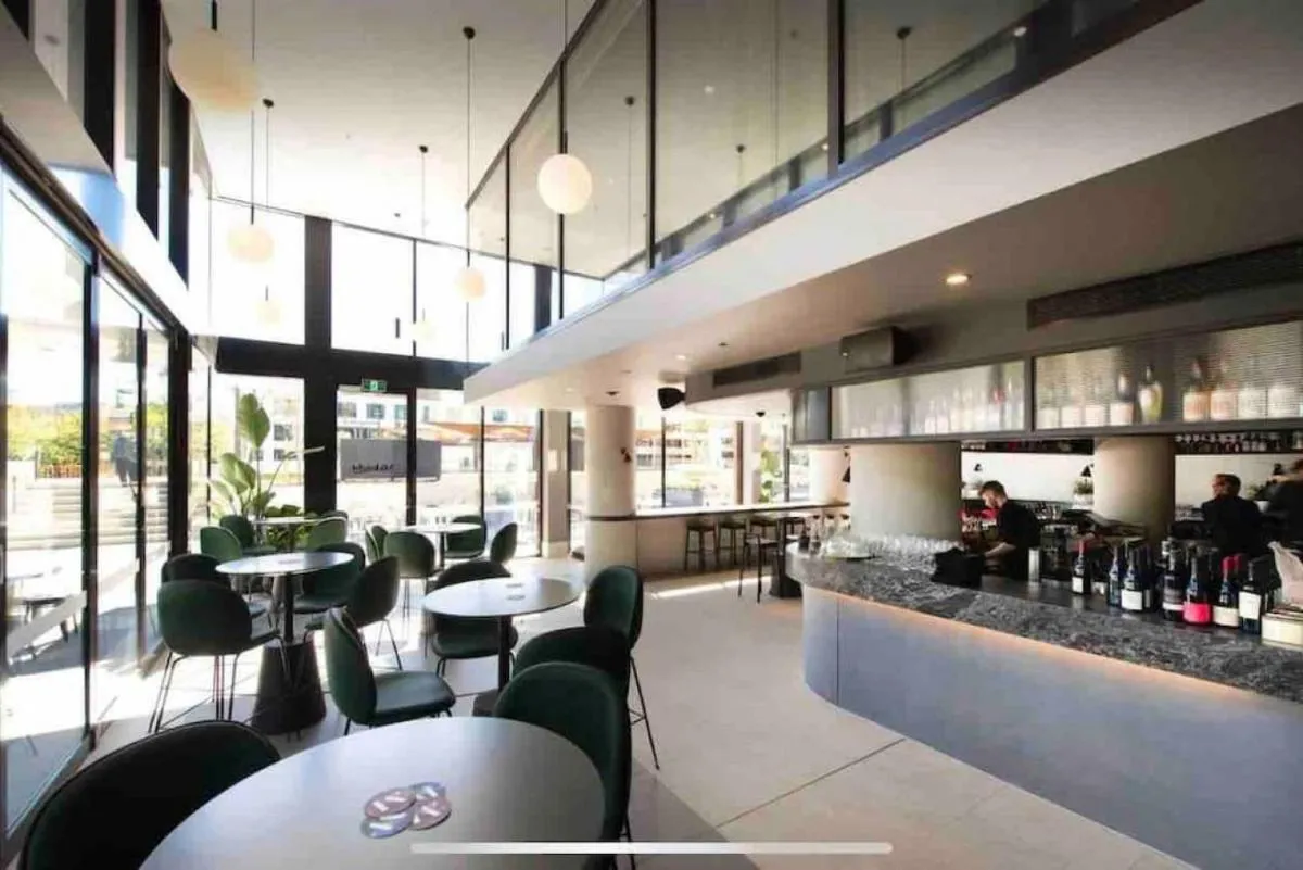 Image 4 of 1Br Braddon retreat with mountain views