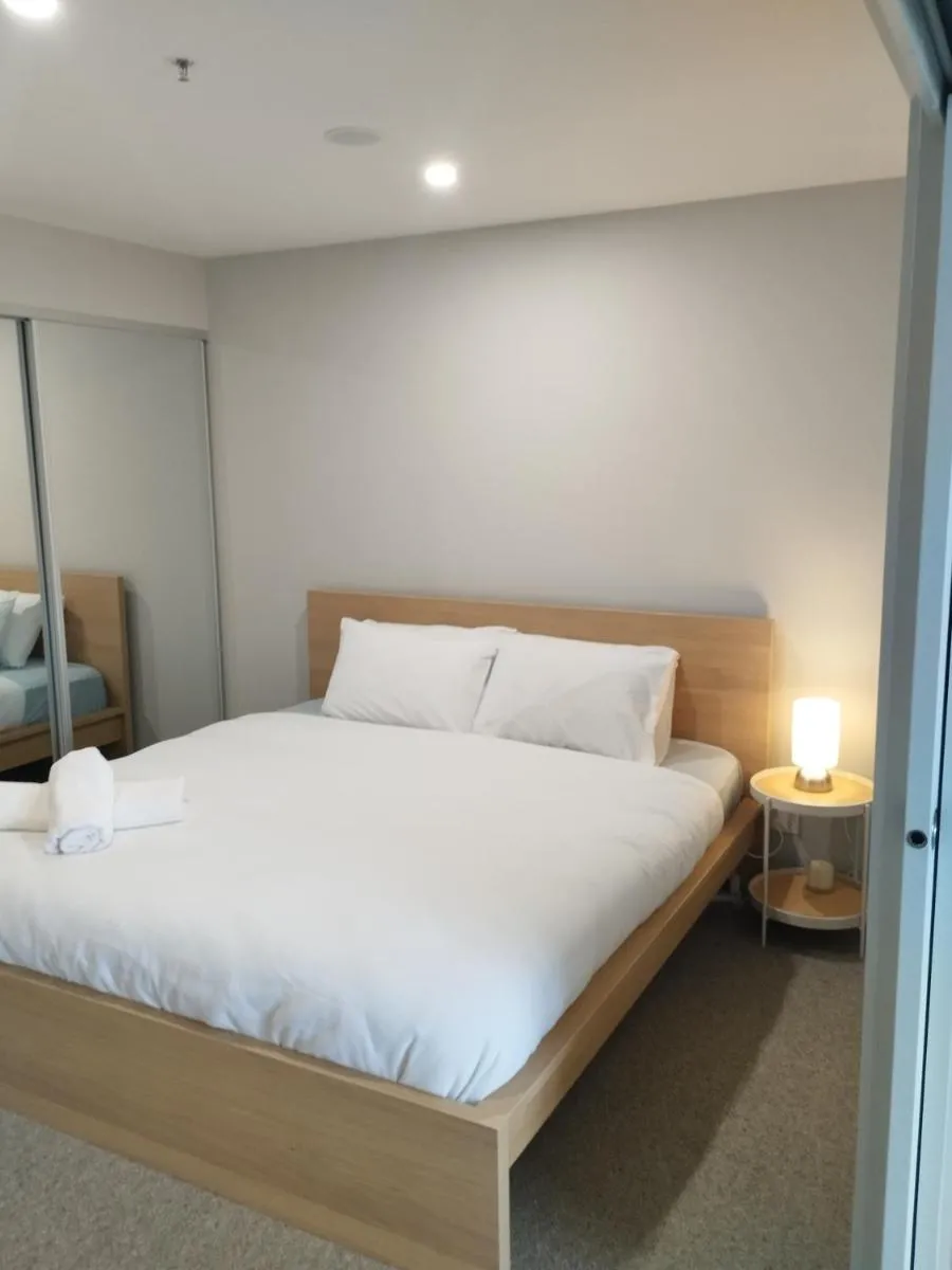 Image 3 of 1 bed luxury Braddon unit