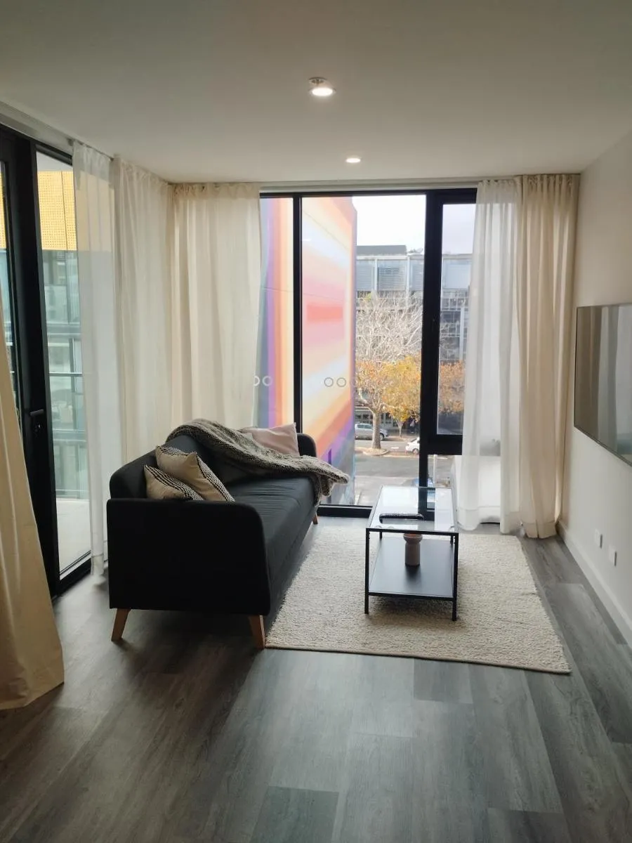 Image 4 of 1 bed luxury Braddon unit