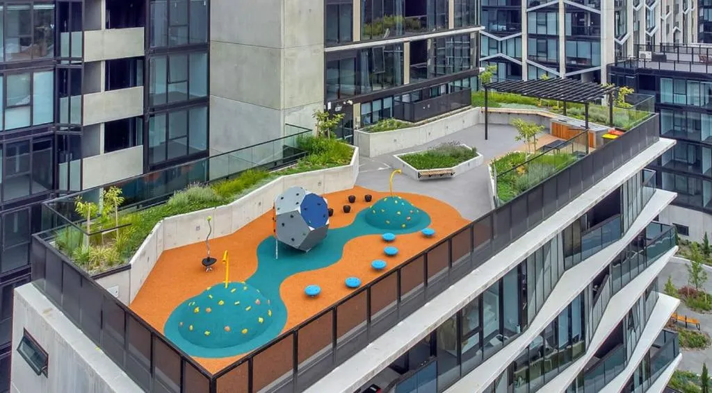 Image of 2BR-1BR-1Car- CBD Pool Central