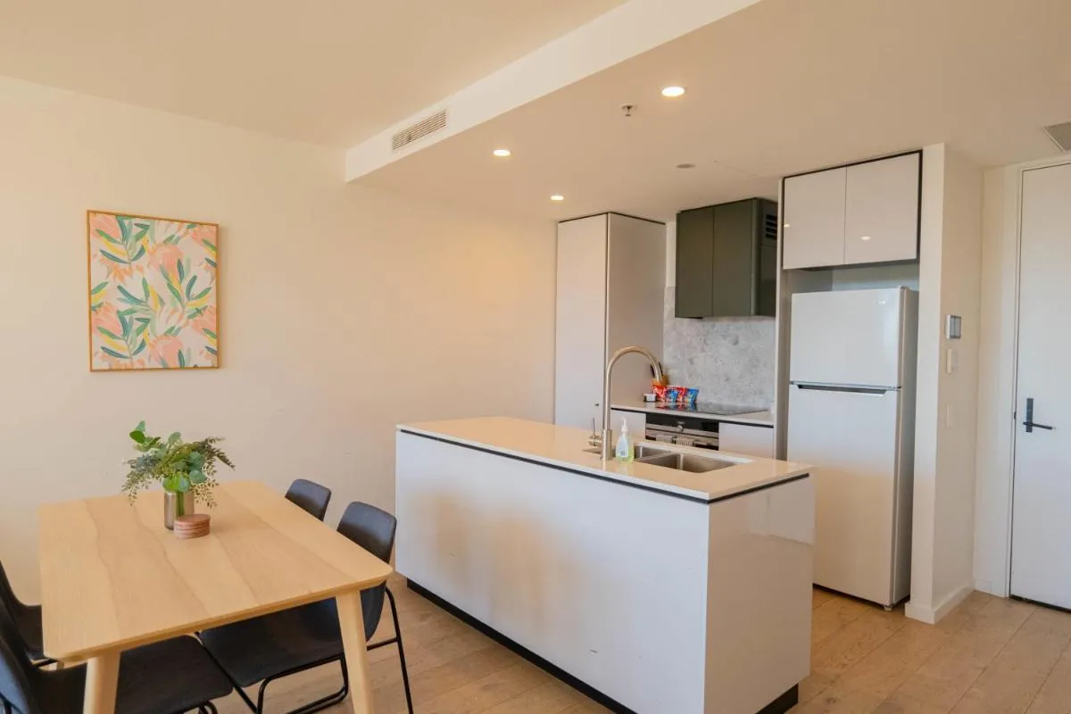 Image 6 of 2 BR family business friendly CBD ANU