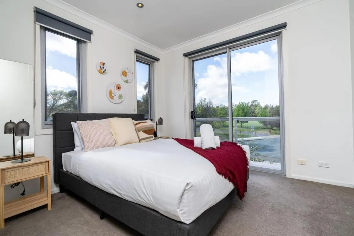 Image 1 of 3BR Modern Apt Prime Location 7 Mins to CBD – Hosted by Canstay