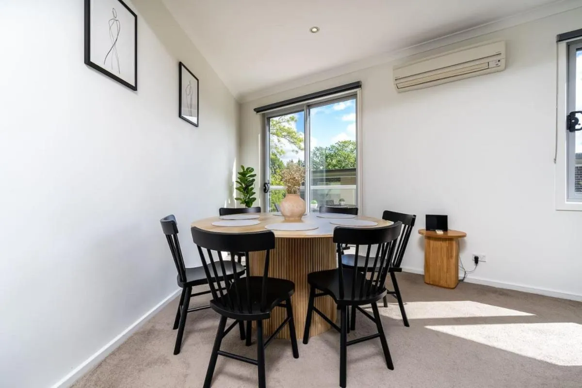 Image 4 of 3BR Modern Apt Prime Location 7 Mins to CBD – Hosted by Canstay