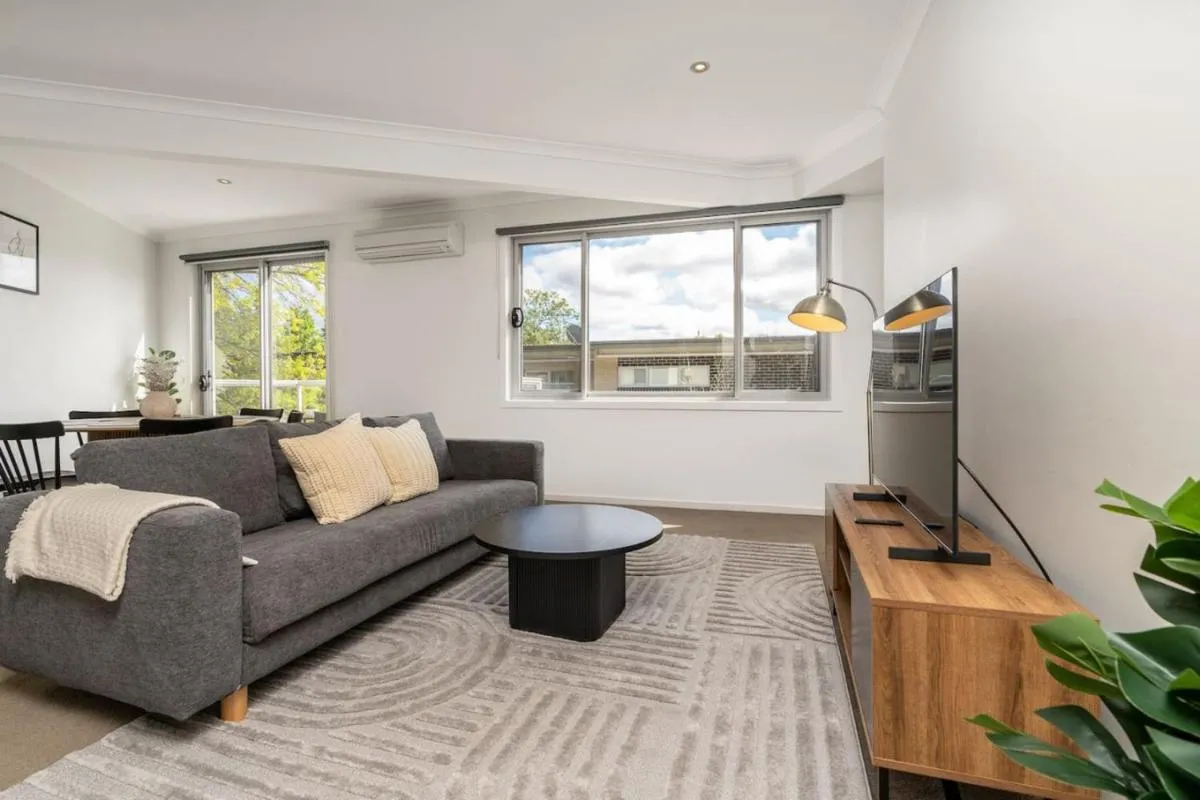 Image 6 of 3BR Modern Apt Prime Location 7 Mins to CBD – Hosted by Canstay