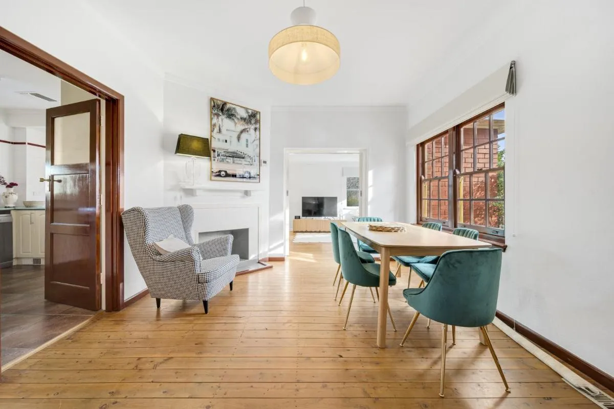 Image 3 of 3-Bed Family Haven with Garden & BBQ Area