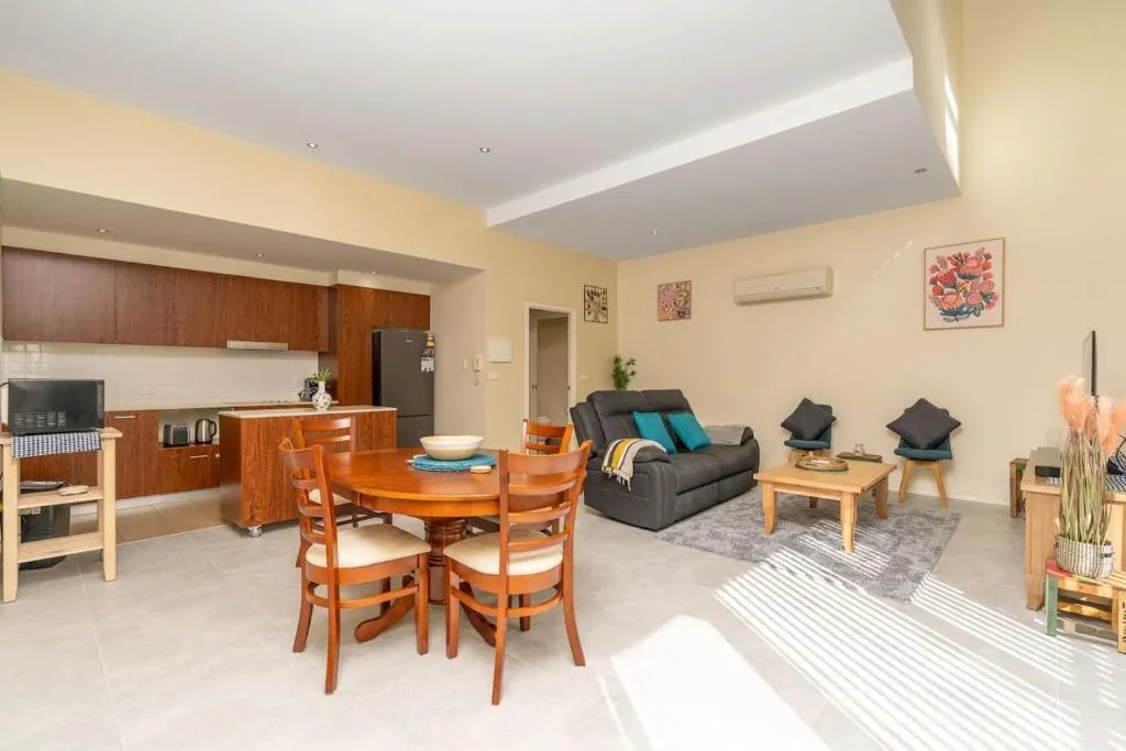Image of Absolutely spacious APT unit between ANU and City – Hosted by CanStay