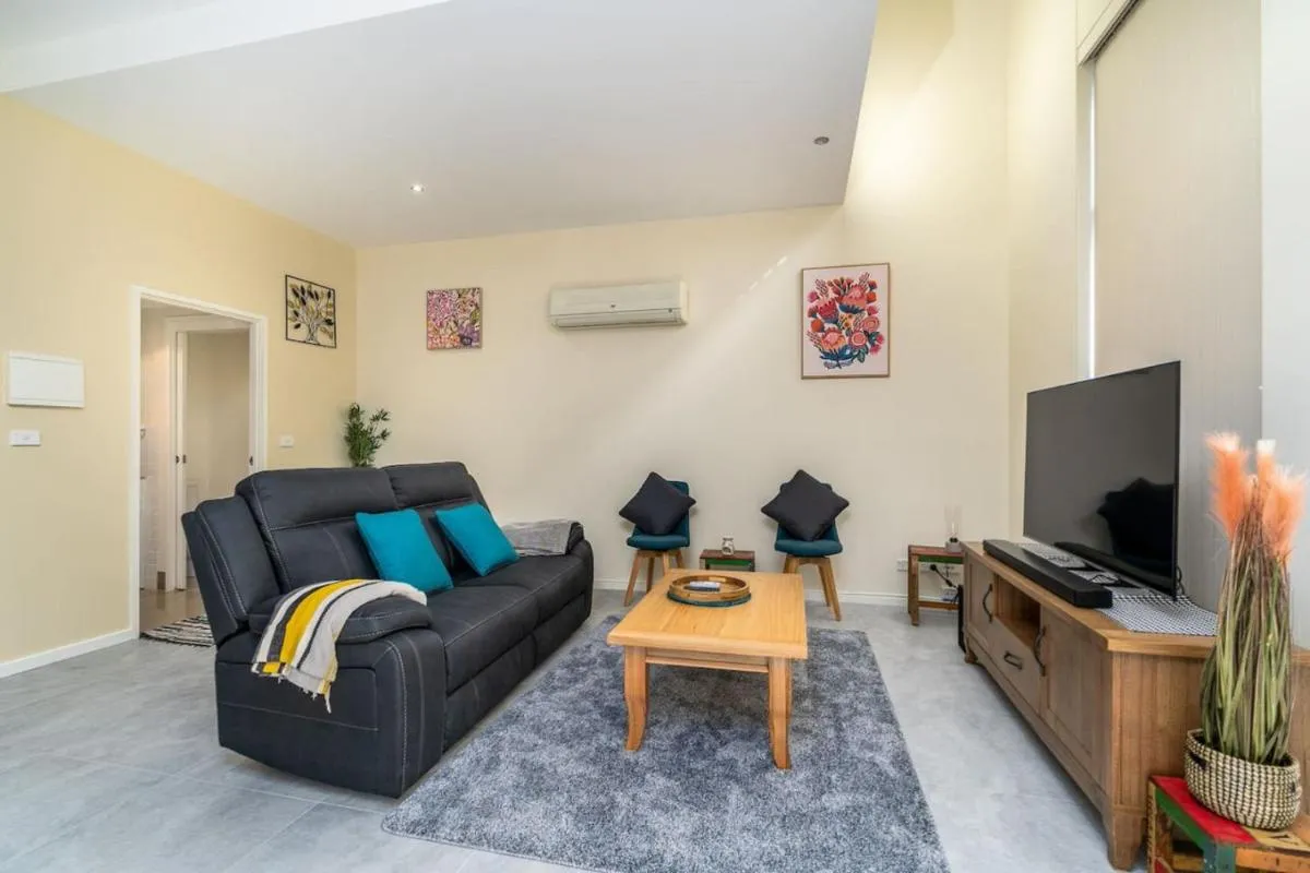 Image 1 of Absolutely spacious APT unit between ANU and City – Hosted by CanStay
