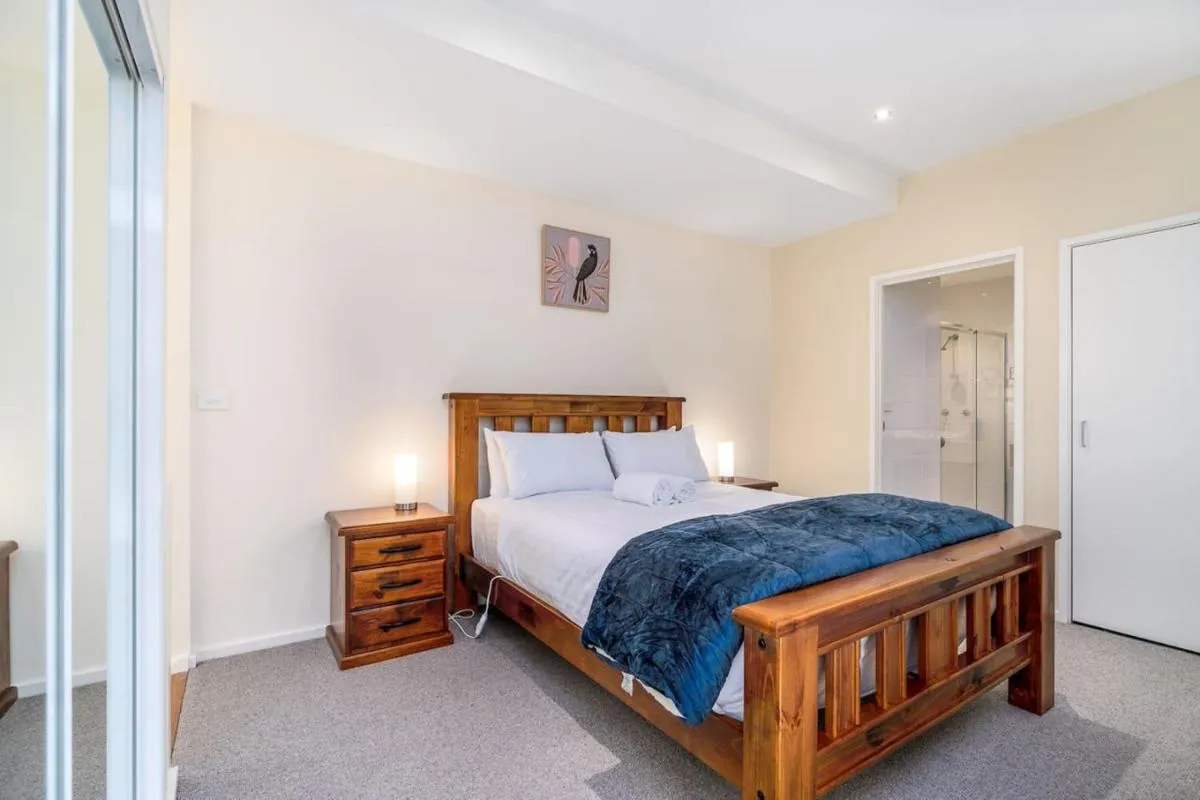Image 2 of Absolutely spacious APT unit between ANU and City – Hosted by CanStay