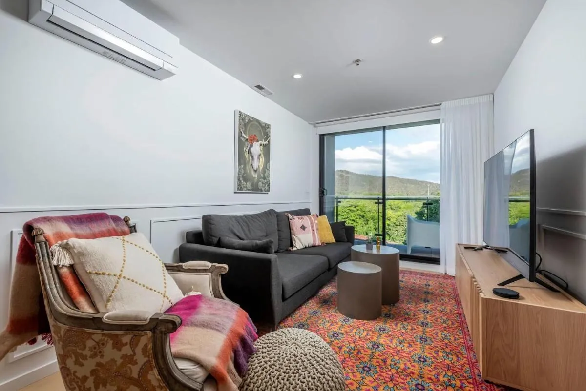 Image 4 of Awesome Brooklyn Inspired Stay – Mt Ainslie View