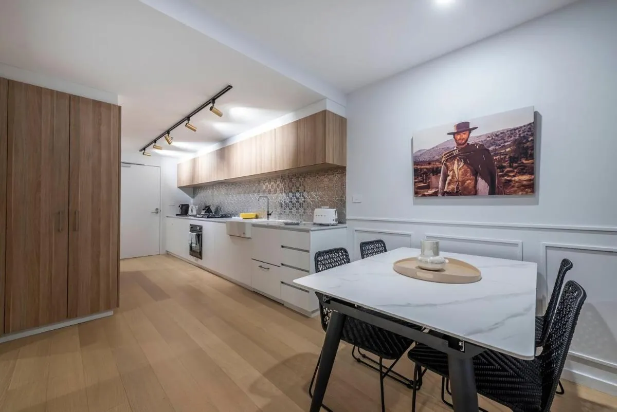 Image 2 of Awesome Brooklyn Inspired Stay – Mt Ainslie View