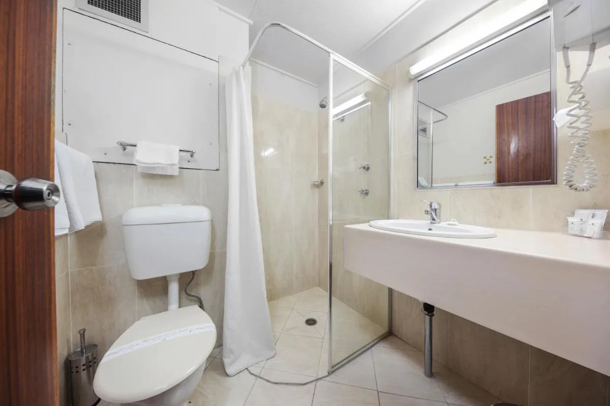 Image 2 of Belconnen Way Hotel & Serviced Apartments