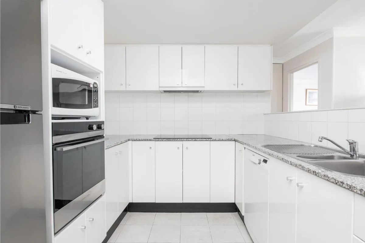 Image 3 of BreakFree Capital Tower Apartments