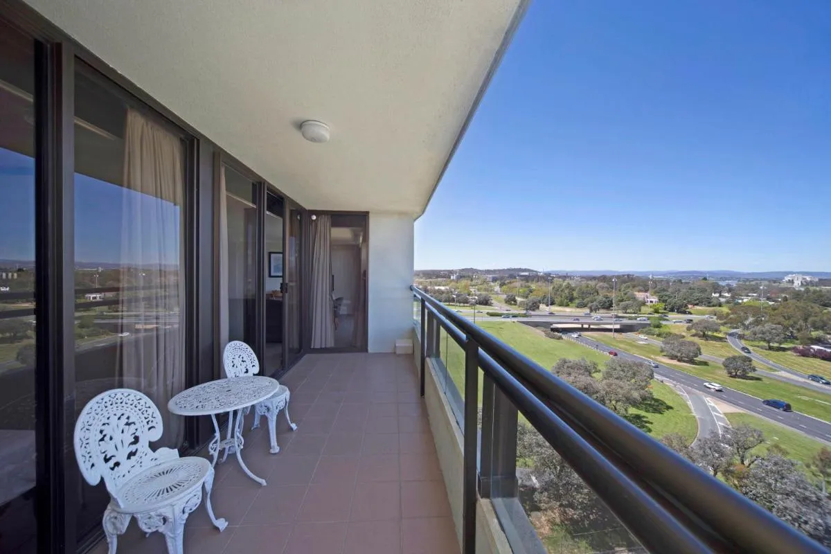 Image 6 of BreakFree Capital Tower Apartments