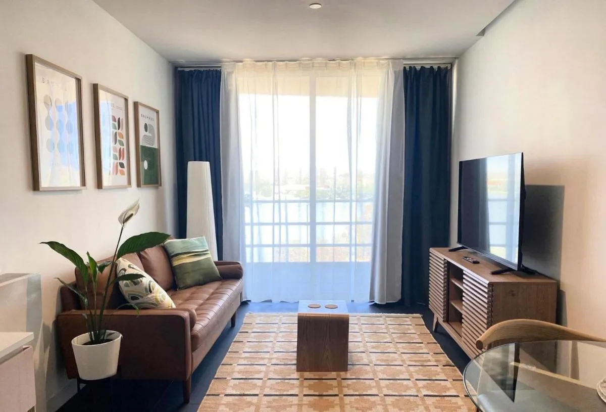 Image 4 of Central Lakeview Apartment near ANU – free parking