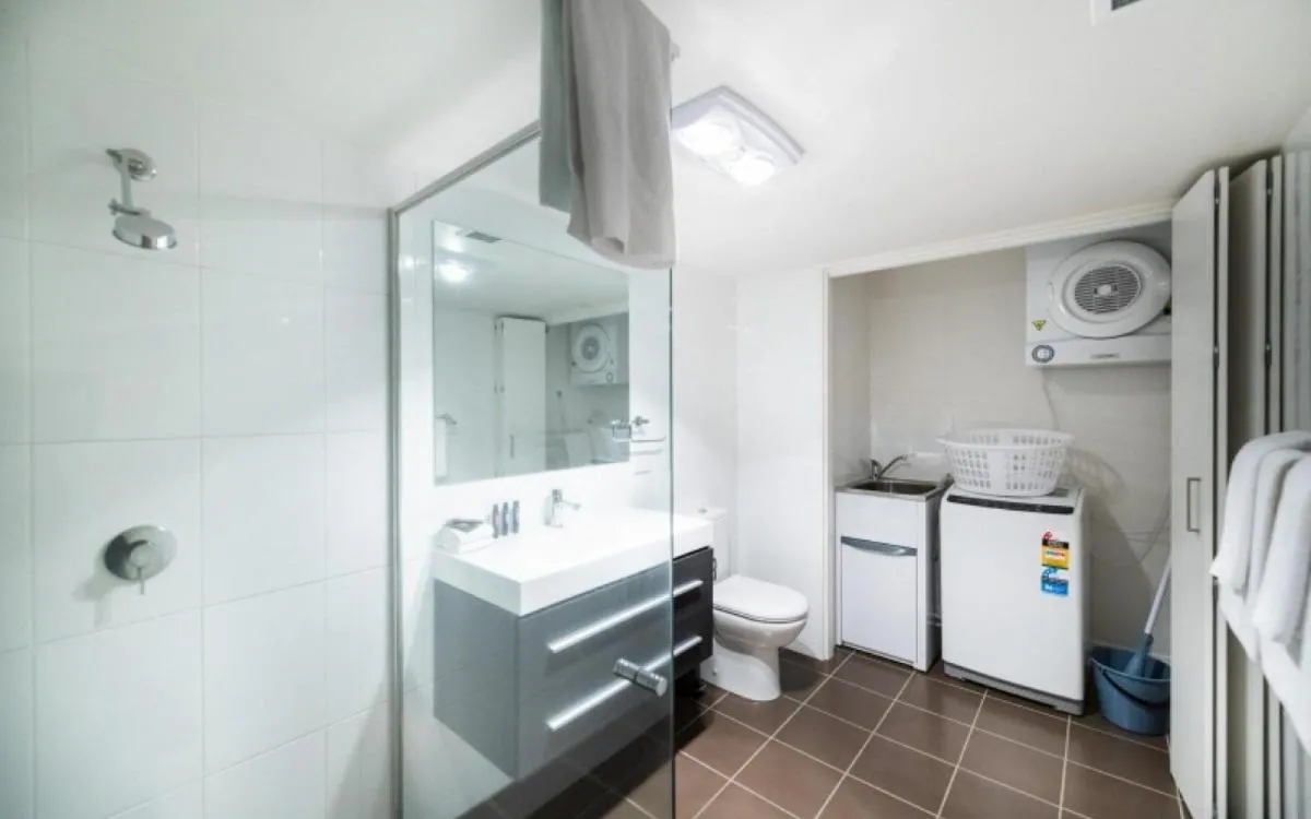 Image 2 of Century 23 Griffith