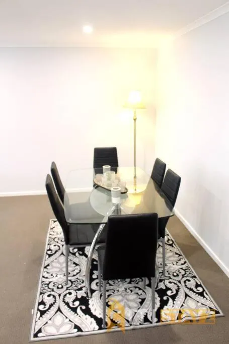 Image 4 of Comfortable & Spacious -2bd 2bth – Braddon