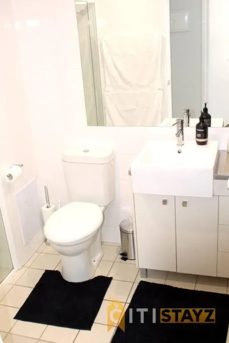 Image 3 of Comfortable & Spacious -2bd 2bth – Braddon