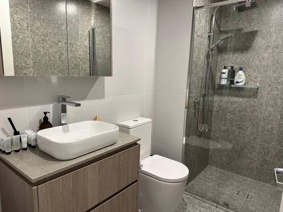 Image 2 of Comfy 1BR Apartment @Central City