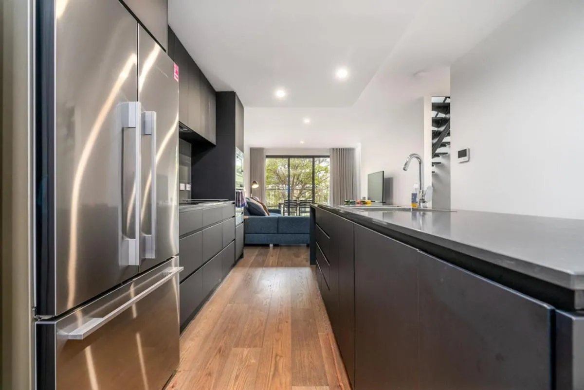 Image 3 of Contemporary Tri-Level APT in a Prime Central Spot – Hosted by Canstay