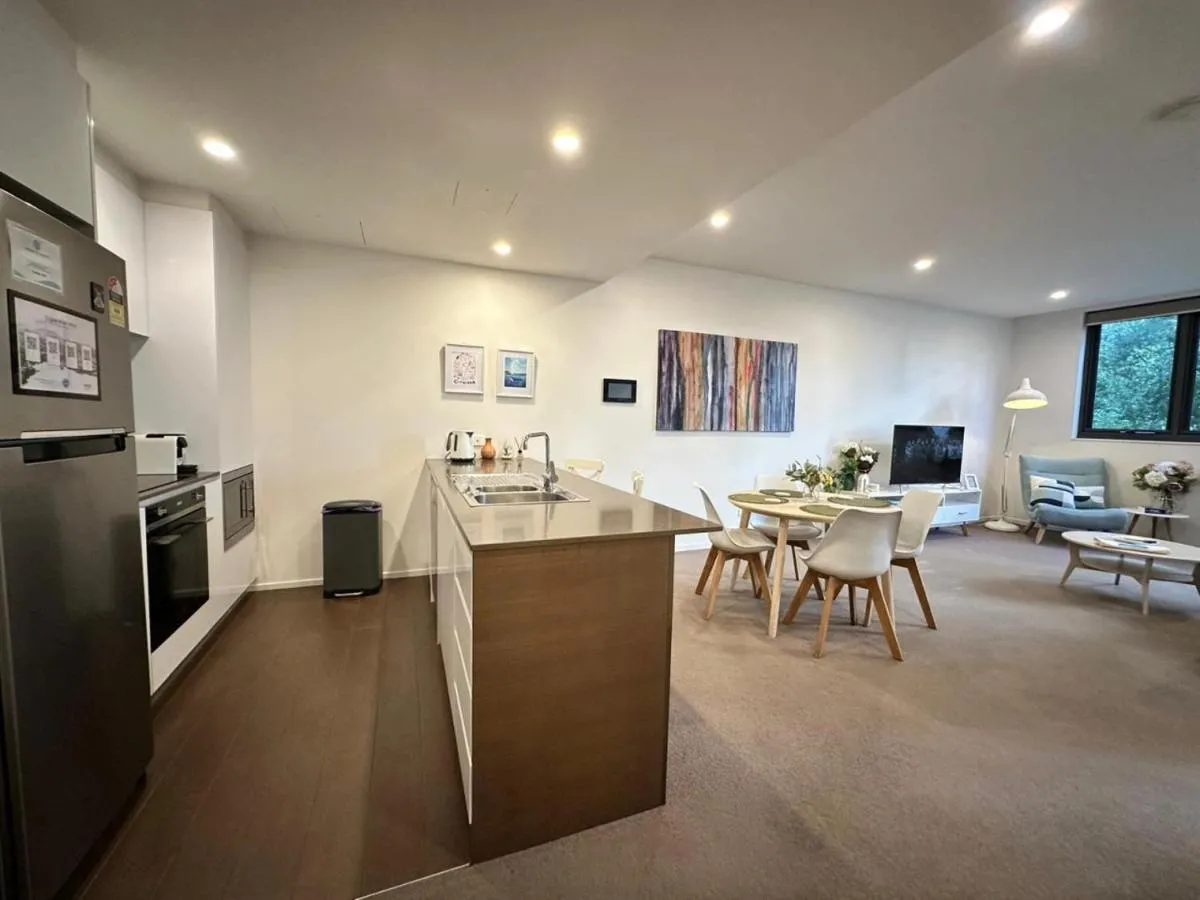 Image 2 of Cosy getaway in the Heart of Braddon – Hosted by Canstay