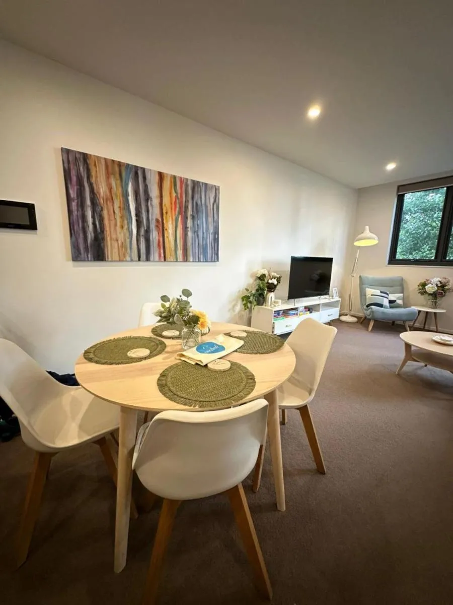 Image 3 of Cosy getaway in the Heart of Braddon – Hosted by Canstay
