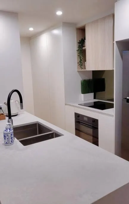 Image 3 of Cozy 1BR Apartment in the heart of Canberra