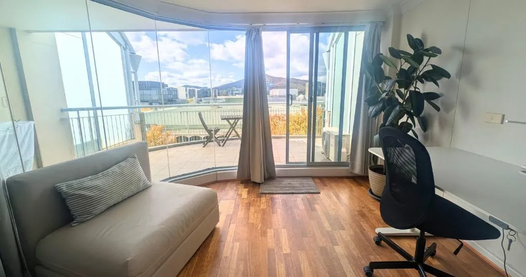 Image of Dana-Central Apartment with Mount Ainslie Views